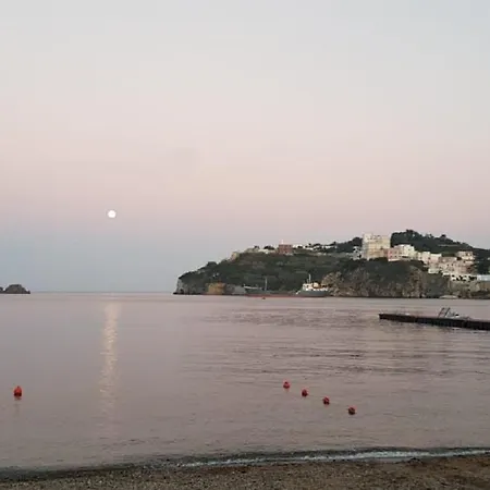 Apartment Monolocale Spiaggia S Maria Porto *