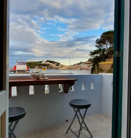 Monolocale Spiaggia S Maria Porto Apartment *