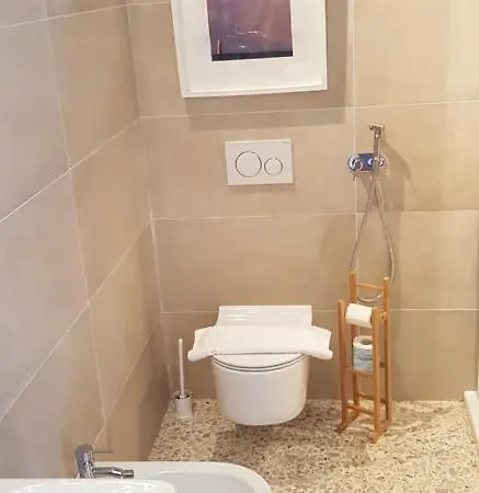 Monolocale Spiaggia S Maria Porto Apartment *